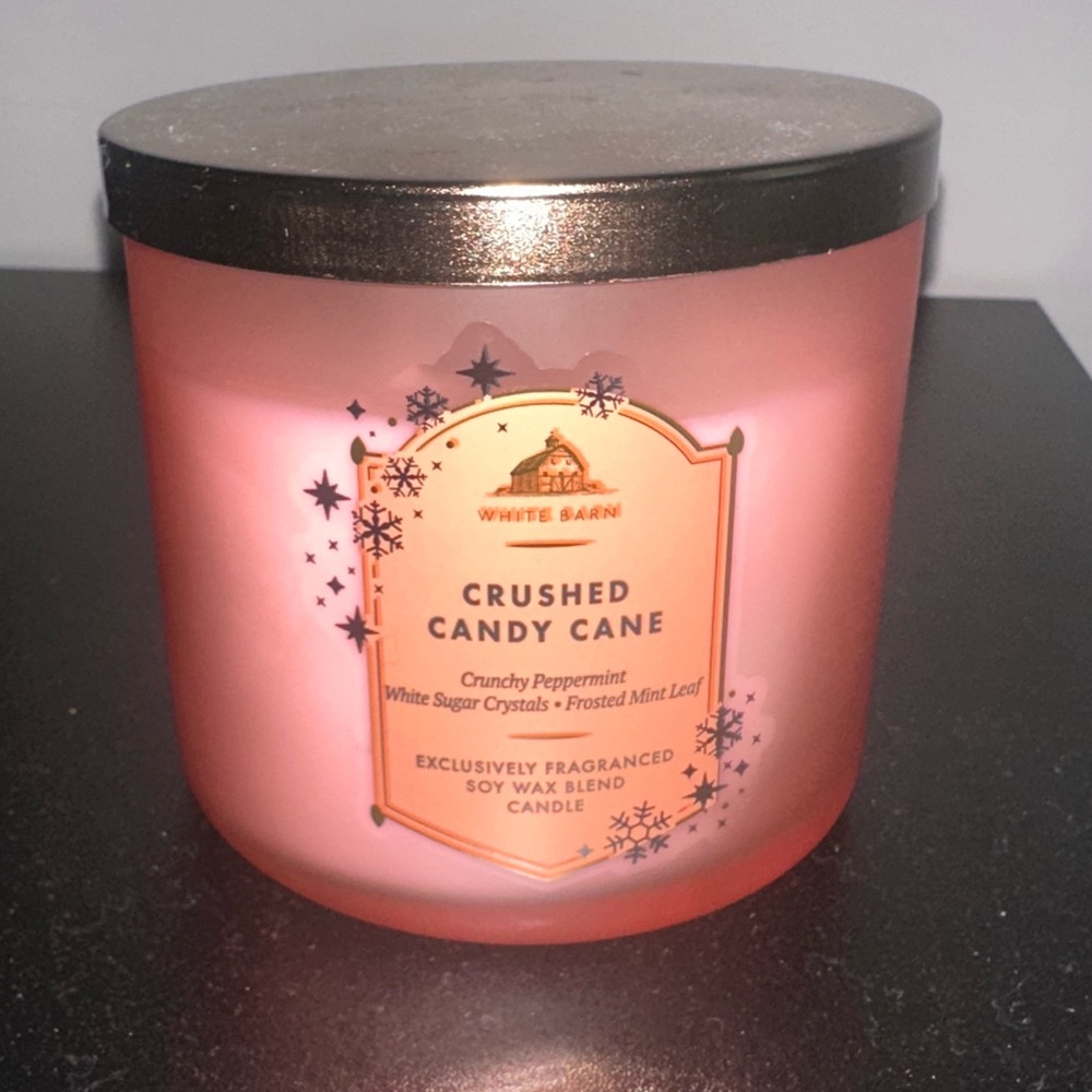 White Barn Crushed Candy Cane Candle - Pink with Gold Lid